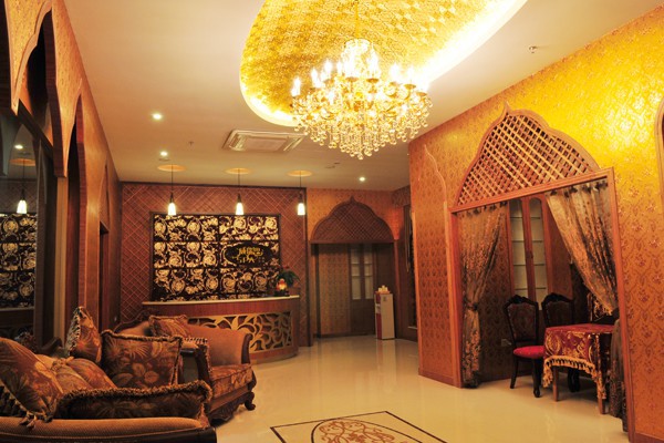 悠然成都:公园里体验传统茶牌乐趣 悠然成都:公园里体验传统茶牌乐趣